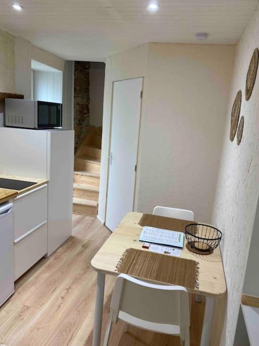 La Maison D Evahlia Creissels Exteriör bild